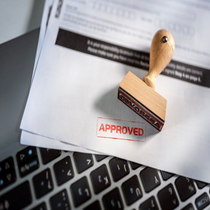 How to Avoid Scams When Buying Property in Dubai: A 2025 Investor’s Guide